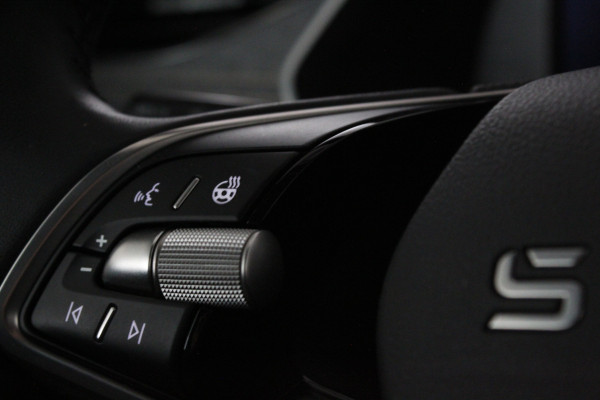 Škoda Octavia Combi 1.5 TSI Business Edition > Camera/Trekhaak/Winterpakket/ Graphite Grey