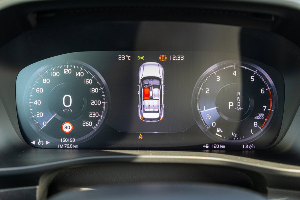 Volvo XC40 2.0 T4 Momentum Pro I Camera I apple android I zeer netjes I trekhaak I