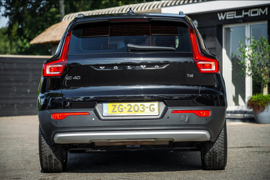 Volvo XC40 2.0 T4 Momentum Pro I Camera I apple android I zeer netjes I trekhaak I