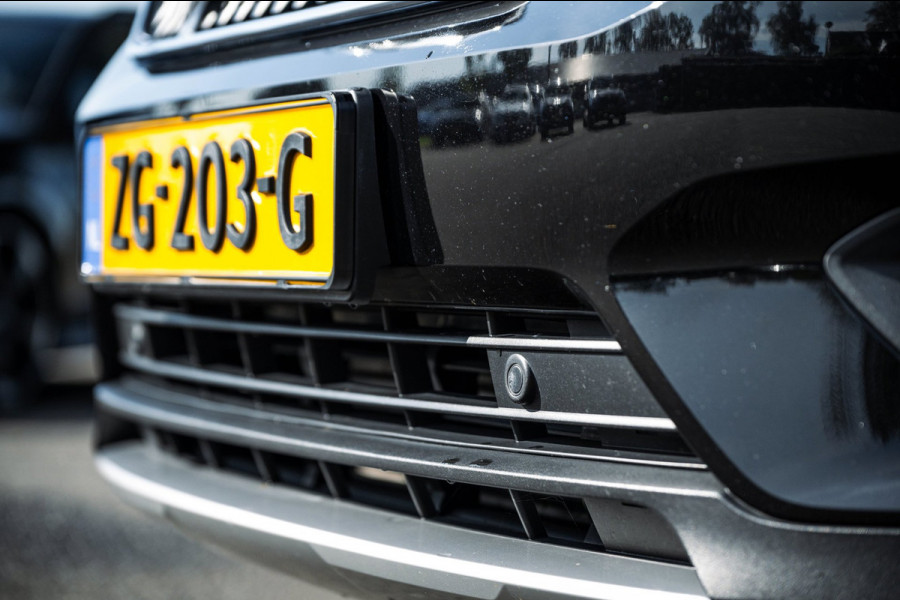 Volvo XC40 2.0 T4 Momentum Pro I Camera I apple android I zeer netjes I trekhaak I