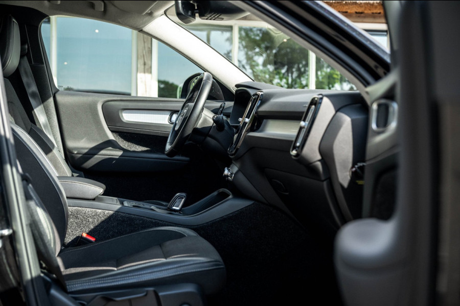 Volvo XC40 2.0 T4 Momentum Pro I Camera I apple android I zeer netjes I trekhaak I
