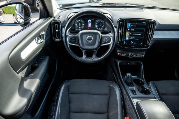 Volvo XC40 2.0 T4 Momentum Pro I Camera I apple android I zeer netjes I trekhaak I