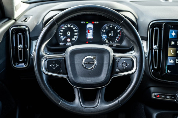 Volvo XC40 2.0 T4 Momentum Pro I Camera I apple android I zeer netjes I trekhaak I