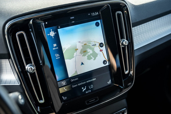 Volvo XC40 2.0 T4 Momentum Pro I Camera I apple android I zeer netjes I trekhaak I