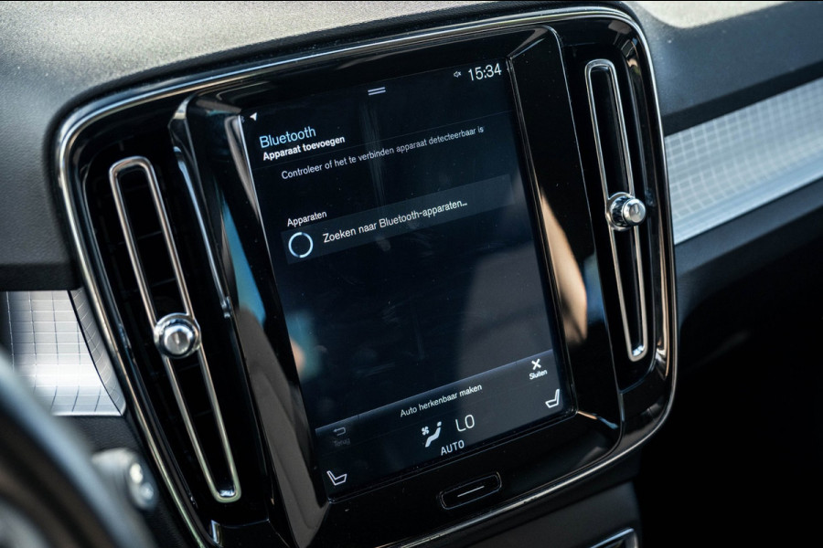 Volvo XC40 2.0 T4 Momentum Pro I Camera I apple android I zeer netjes I trekhaak I