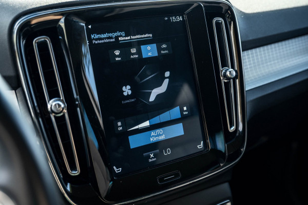 Volvo XC40 2.0 T4 Momentum Pro I Camera I apple android I zeer netjes I trekhaak I