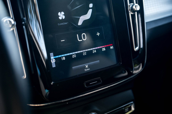 Volvo XC40 2.0 T4 Momentum Pro I Camera I apple android I zeer netjes I trekhaak I