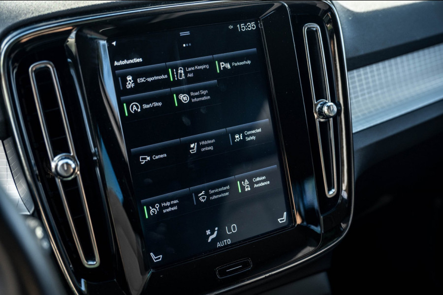 Volvo XC40 2.0 T4 Momentum Pro I Camera I apple android I zeer netjes I trekhaak I