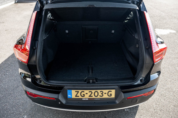 Volvo XC40 2.0 T4 Momentum Pro I Camera I apple android I zeer netjes I trekhaak I