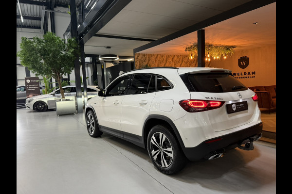 Mercedes-Benz GLA 250 e Business Solution Luxury Limited SOH100%|360° Camera|MULTIBEAM LED|Ambient|Elektr Trekhaak|Rijklaar