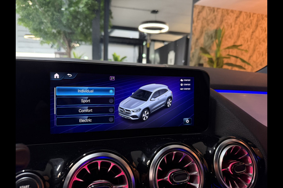 Mercedes-Benz GLA 250 e Business Solution Luxury Limited SOH100%|360° Camera|MULTIBEAM LED|Ambient|Elektr Trekhaak|Rijklaar