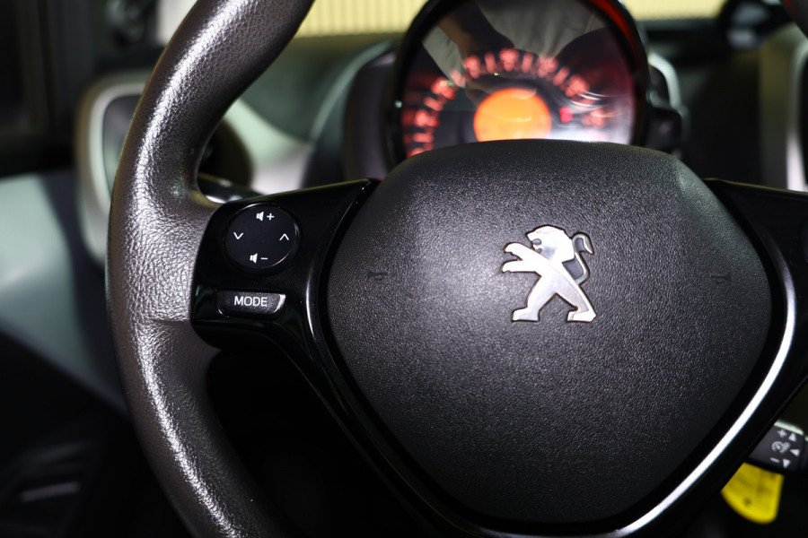 Peugeot 108 1.2 Puretech Allure CABRIO TOP NAVIGATIE CARPLAY AIRCO A. CAMERA 2018