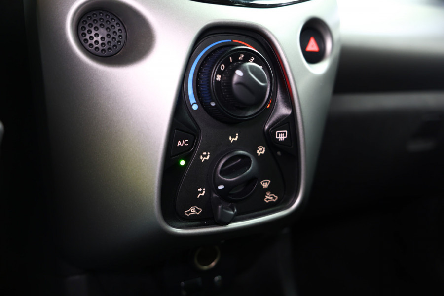 Peugeot 108 1.2 Puretech Allure CABRIO TOP NAVIGATIE CARPLAY AIRCO A. CAMERA 2018