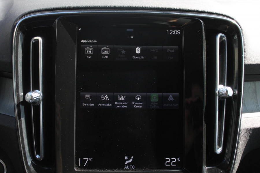 Volvo XC40 T4 211PK Automaat Recharge Inscription Expression Lederen bekleding / Cruise Control / DAB+ / Apple Carplay / 19" lm velgen / Navigatie
