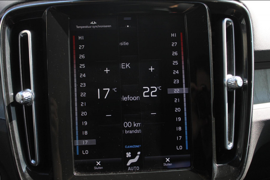Volvo XC40 T4 211PK Automaat Recharge Inscription Expression Lederen bekleding / Cruise Control / DAB+ / Apple Carplay / 19" lm velgen / Navigatie