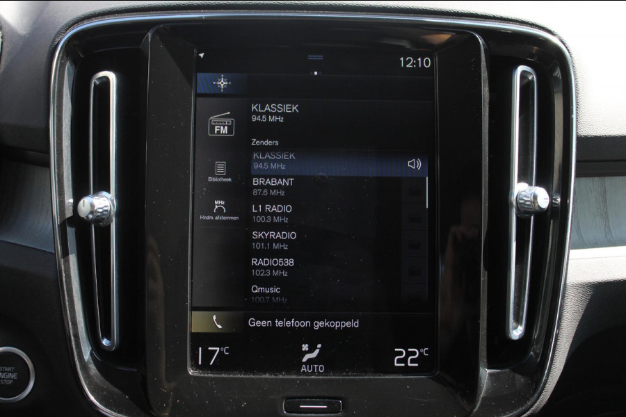 Volvo XC40 T4 211PK Automaat Recharge Inscription Expression Lederen bekleding / Cruise Control / DAB+ / Apple Carplay / 19" lm velgen / Navigatie