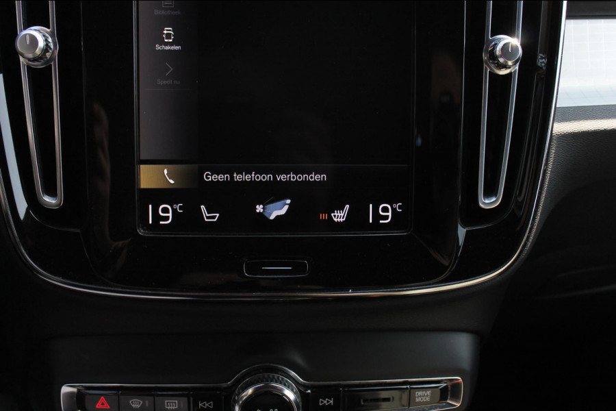 Volvo XC40 T4 211PK Automaat Recharge Inscription Expression Cruise control / DAB audio / Apple Carplay / Climate Control / Keyless entry