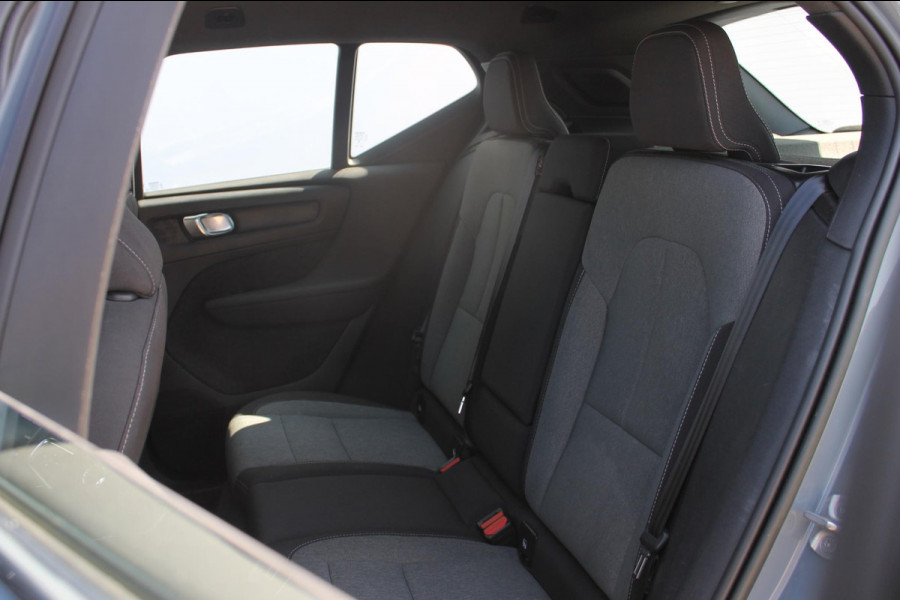 Volvo XC40 T4 211PK Automaat Recharge Inscription Expression Cruise control / DAB audio / Apple Carplay / Climate Control / Keyless entry