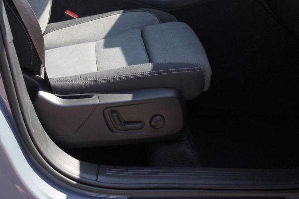Volvo XC40 T4 211PK Automaat Recharge Inscription Expression Cruise control / DAB audio / Apple Carplay / Climate Control / Keyless entry