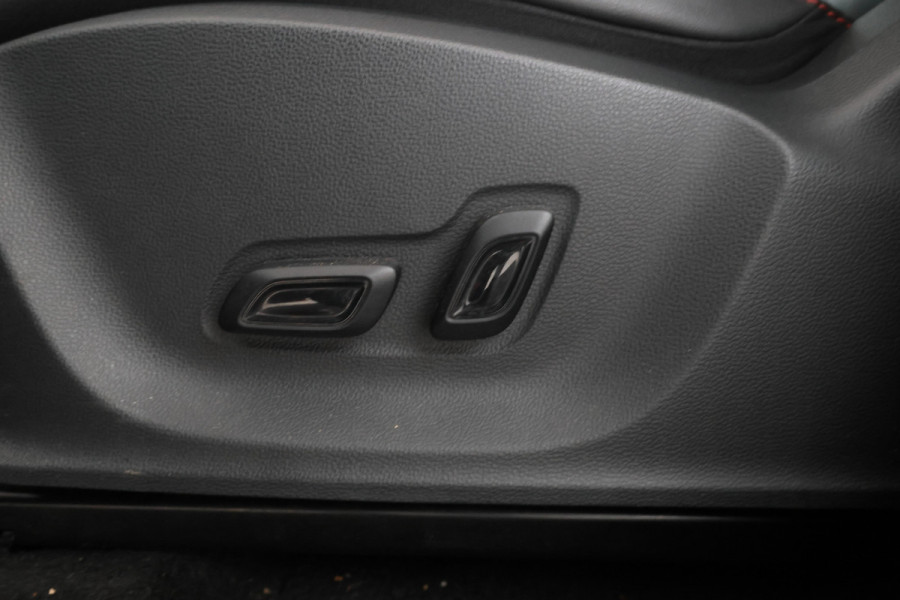 MG Mg zs ev EV Long Range Luxury 70 kWh Panorama, 360 camera, Apple carplay!