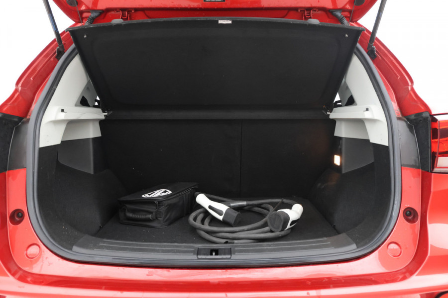 MG Mg zs ev EV Long Range Luxury 70 kWh Panorama, 360 camera, Apple carplay!