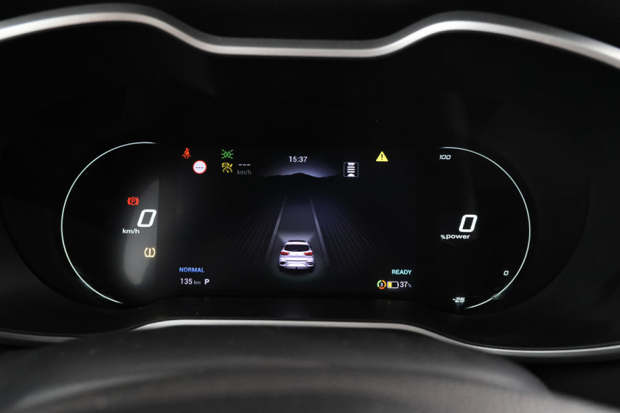 MG Mg zs ev EV Long Range Luxury 70 kWh Panorama, 360 camera, Apple carplay!