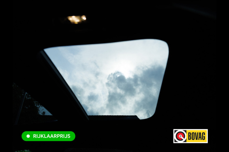 Mercedes-Benz GLA 250 e Business Solution AMG Limited | Panoramadak | Stoelverwarming | Sfeerverlichting | Camera | Navigatie | Focal Audio, Led High Performance, Side Assist, Carplay/Android, Privacy Glas, Zwarte Hemel