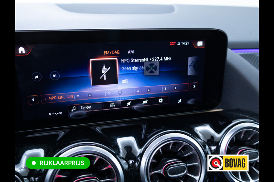 Mercedes-Benz GLA 250 e Business Solution AMG Limited | Panoramadak | Stoelverwarming | Sfeerverlichting | Camera | Navigatie | Focal Audio, Led High Performance, Side Assist, Carplay/Android, Privacy Glas, Zwarte Hemel