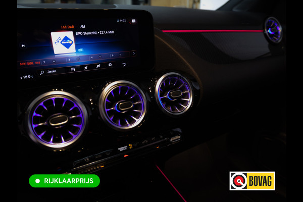 Mercedes-Benz GLA 250 e Business Solution AMG Limited | Panoramadak | Stoelverwarming | Sfeerverlichting | Camera | Navigatie | Focal Audio, Led High Performance, Side Assist, Carplay/Android, Privacy Glas, Zwarte Hemel