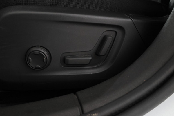 Polestar 2 Long Range Single Motor Plus 82 kWh Long range! Panoramadak, Climate