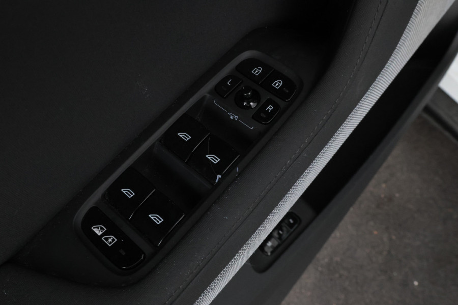 Polestar 2 Long Range Single Motor Plus 82 kWh Long range! Panoramadak, Climate