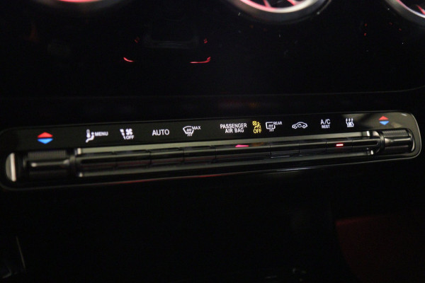 Mercedes-Benz CLA-Klasse 250 e AMG Line NAP/PANO/CARPLAY/HUD/ACC/BURM/KEYLESS/VOL
