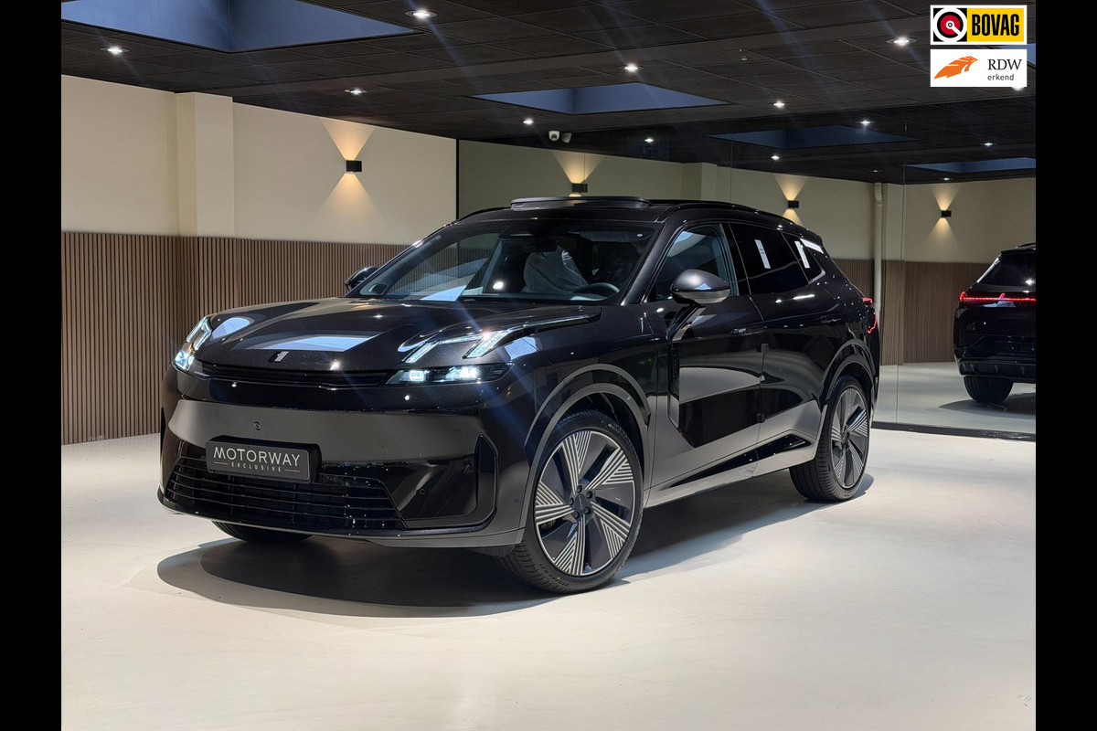 Lynk & Co 08 1.5 More|H&K|360|Pano|Stoel massage Verwarming en Ventilatie|200km elektrisch