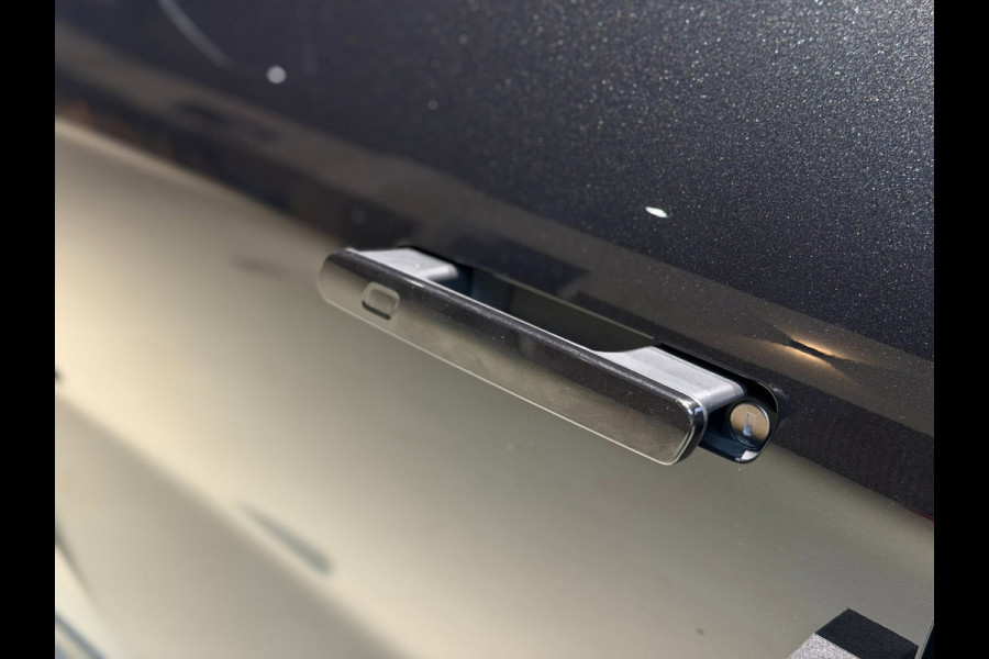 Lynk & Co 08 1.5 More|H&K|360|Pano|Stoel massage Verwarming en Ventilatie|200km elektrisch
