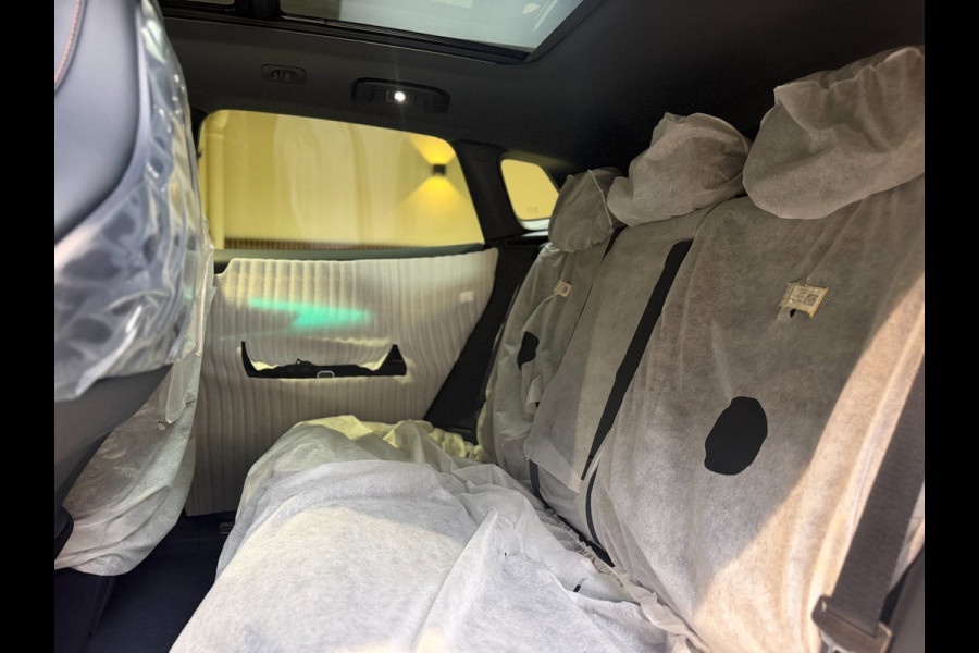 Lynk & Co 08 1.5 More|H&K|360|Pano|Stoel massage Verwarming en Ventilatie|200km elektrisch