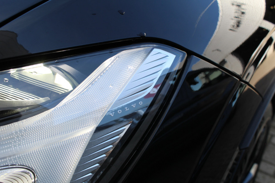 Volvo XC60 2.0 T6 Plug-in hybrid AWD Ultimate Black Edition | Panoramadak | Head-up | H/K | Memory