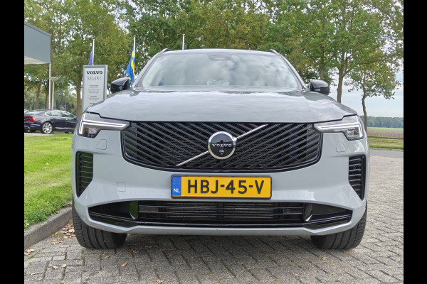 Volvo XC90 T8 455PK Plug-in hybrid AWD Ultra Dark | BLIS | 360 Camera | H&K | Luchtvering | Trekhaak | Pano | HUD | ACC |