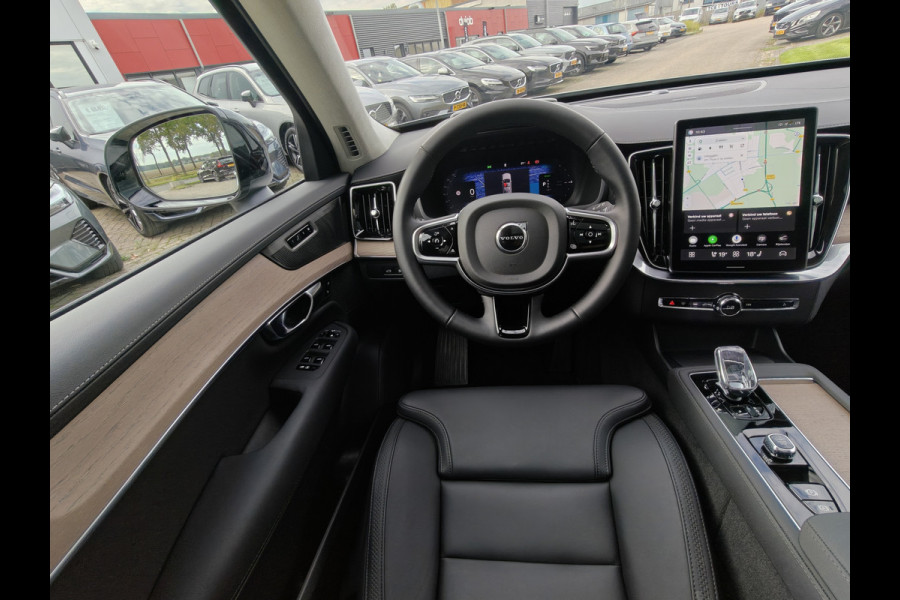 Volvo XC90 T8 455PK Plug-in hybrid AWD Ultra Dark | BLIS | 360 Camera | H&K | Luchtvering | Trekhaak | Pano | HUD | ACC |