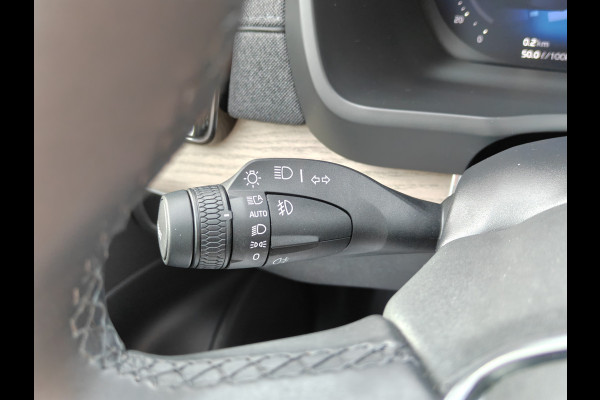 Volvo XC90 T8 455PK Plug-in hybrid AWD Ultra Dark | BLIS | 360 Camera | H&K | Luchtvering | Trekhaak | Pano | HUD | ACC |