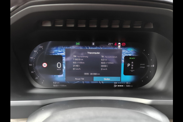 Volvo XC90 T8 455PK Plug-in hybrid AWD Ultra Dark | BLIS | 360 Camera | H&K | Luchtvering | Trekhaak | Pano | HUD | ACC |