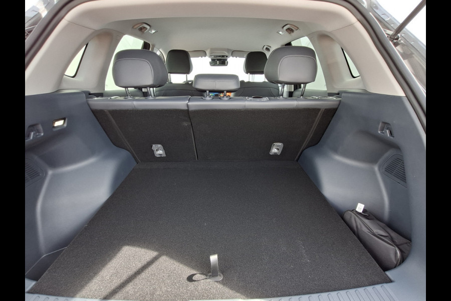 Volvo EX40 Geely E5 Pro+ 68 kWh V2L Long Range Adapt.Cruise Memory Frost grey