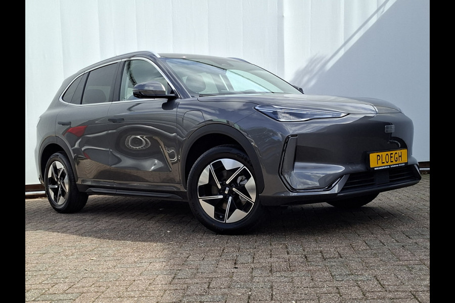 Volvo EX40 Geely E5 Pro+ 68 kWh V2L Long Range Adapt.Cruise Memory Frost grey