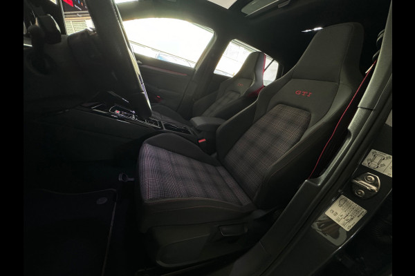 Volkswagen Golf 2.0 TSI GTI Pano|BTW|H/K|HuD|Camera|Trekhaak