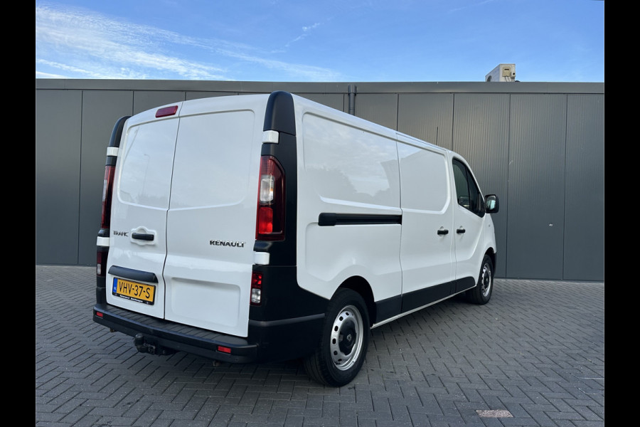 Renault Trafic 2.0 dCi 120 PK / L2H1 / 1e EIG. / DUBBELE SCHUIFDEUREN / TREKHAAK / LED KOPLAMPEN / AIRCO / CRUISE
