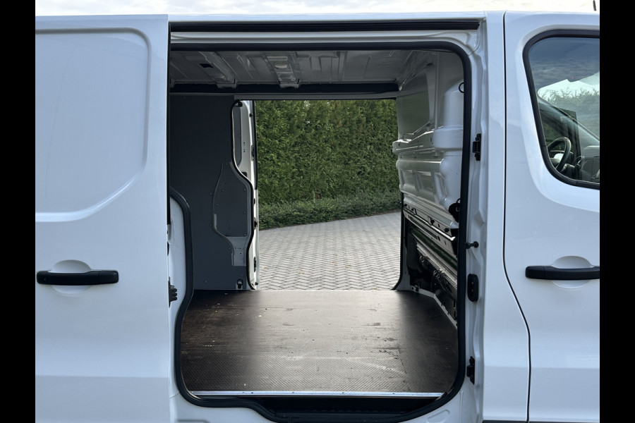 Renault Trafic 2.0 dCi 120 PK / L2H1 / 1e EIG. / DUBBELE SCHUIFDEUREN / TREKHAAK / LED KOPLAMPEN / AIRCO / CRUISE