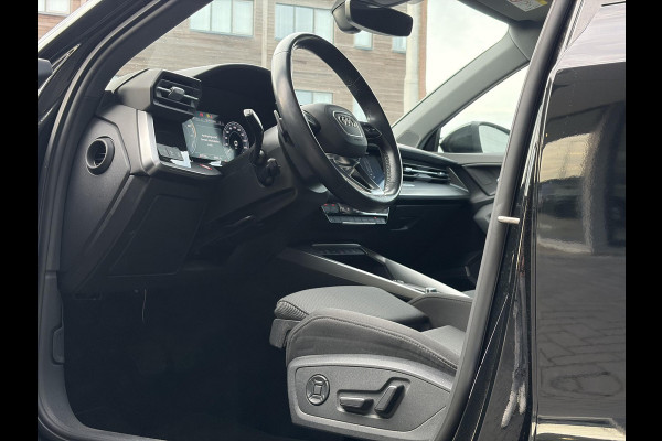 Audi A3 Sportback 45 TFSI e S edition Competition | Matrix LED-koplampen |  18 inch | Bang&Olufsen | Camera | Adaptive cruise control | Elektrisch verstelbare stoel(en) met geheugen | Head up Display | Keyless entry