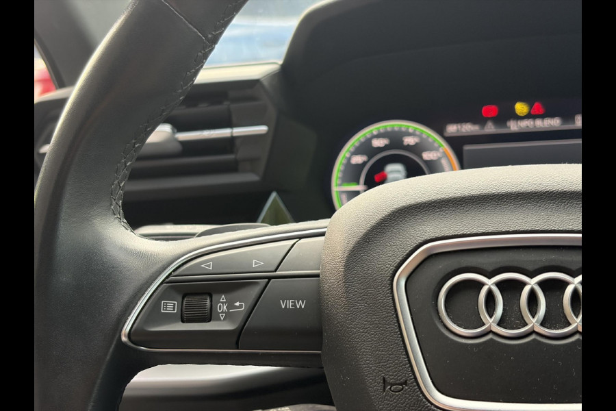 Audi A3 Sportback 45 TFSI e S edition Competition | Matrix LED-koplampen |  18 inch | Bang&Olufsen | Camera | Adaptive cruise control | Elektrisch verstelbare stoel(en) met geheugen | Head up Display | Keyless entry