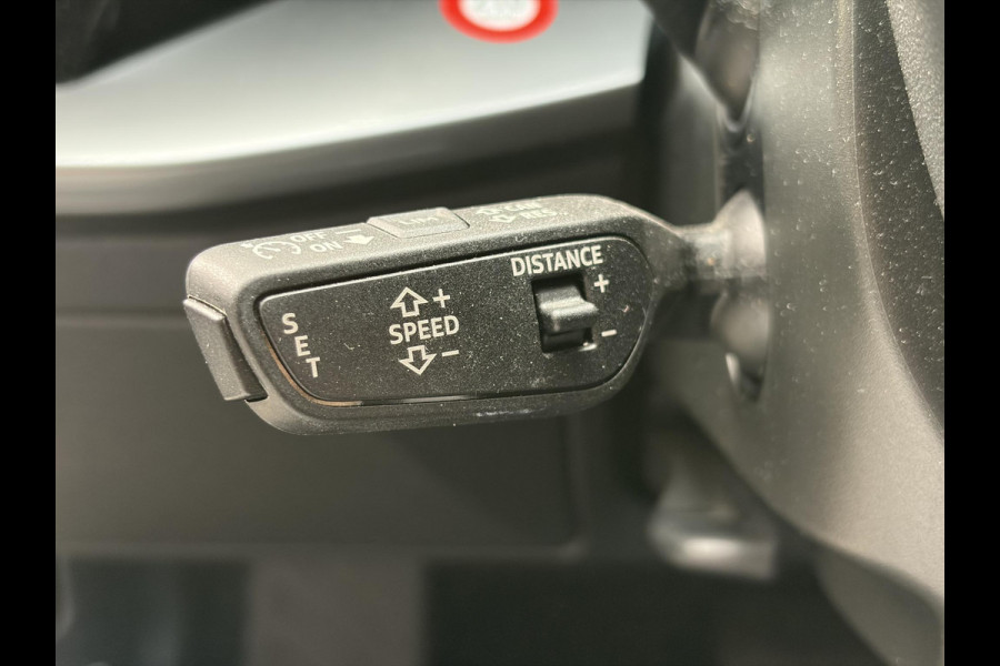Audi A3 Sportback 45 TFSI e S edition Competition | Matrix LED-koplampen |  18 inch | Bang&Olufsen | Camera | Adaptive cruise control | Elektrisch verstelbare stoel(en) met geheugen | Head up Display | Keyless entry