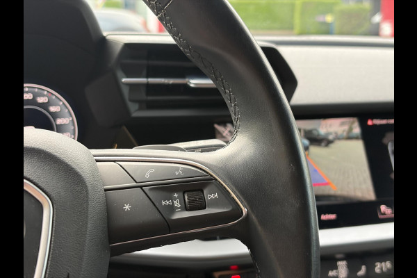 Audi A3 Sportback 45 TFSI e S edition Competition | Matrix LED-koplampen |  18 inch | Bang&Olufsen | Camera | Adaptive cruise control | Elektrisch verstelbare stoel(en) met geheugen | Head up Display | Keyless entry