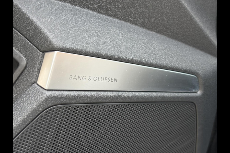Audi A3 Sportback 45 TFSI e S edition Competition | Matrix LED-koplampen |  18 inch | Bang&Olufsen | Camera | Adaptive cruise control | Elektrisch verstelbare stoel(en) met geheugen | Head up Display | Keyless entry